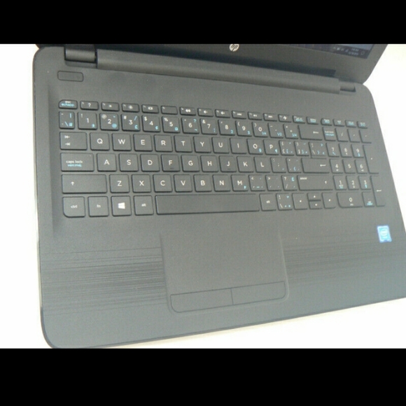 HP LAPTOP - Picture 2 of 2